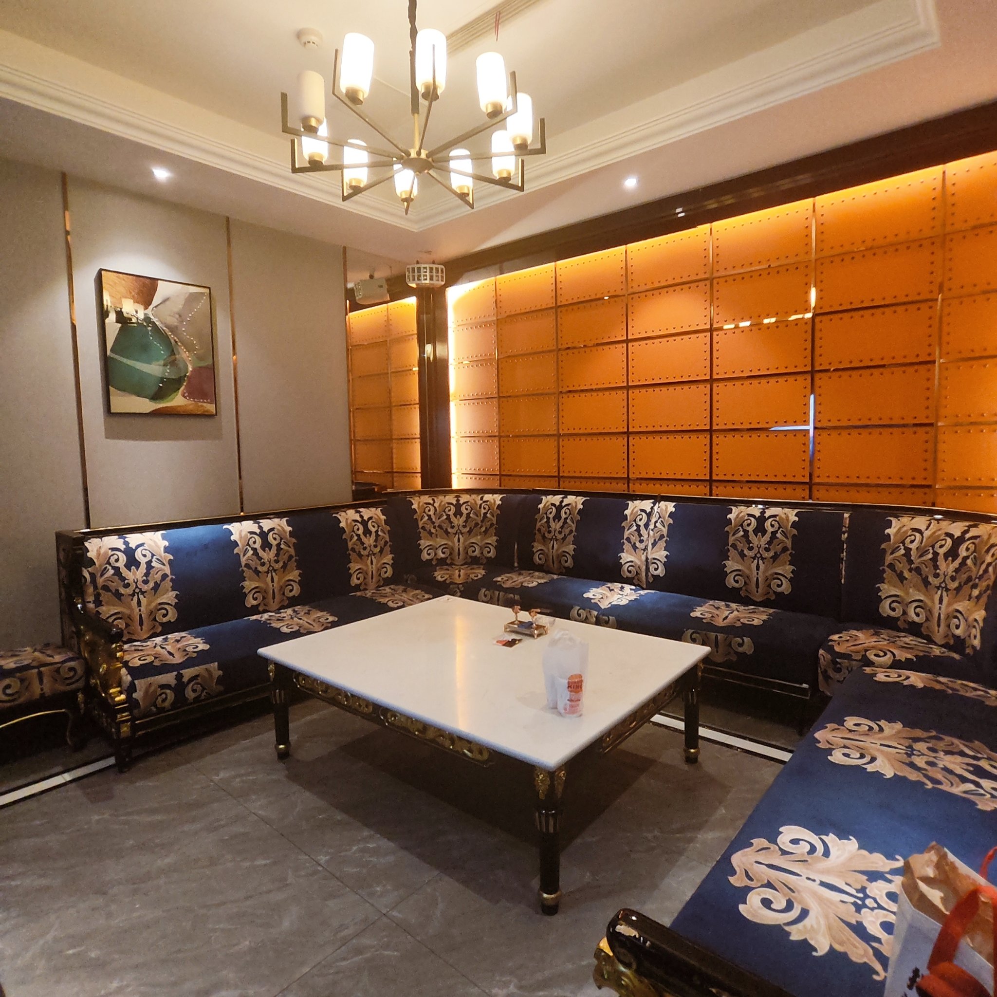 贵阳商务ktv意义-修文县ktv预订